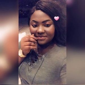 Meet your Posher, Naomi